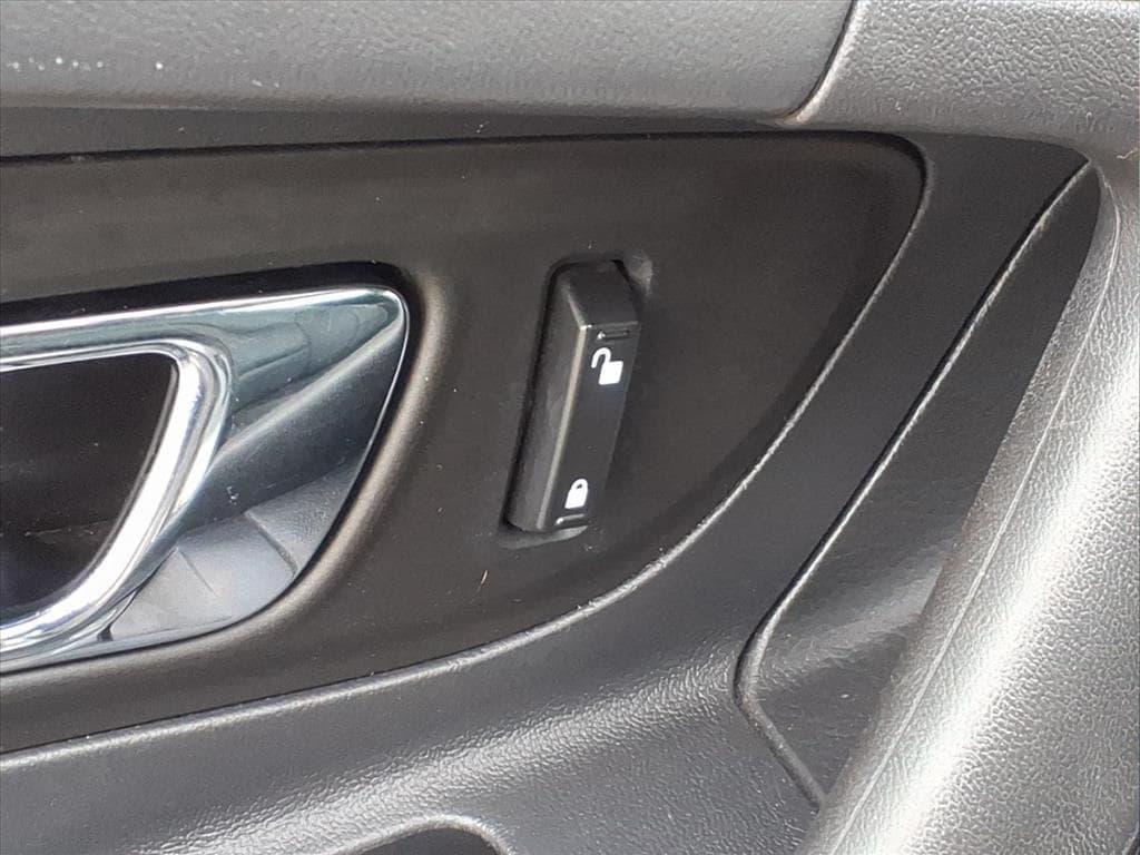 used 2012 Ford Taurus car, priced at $9,900