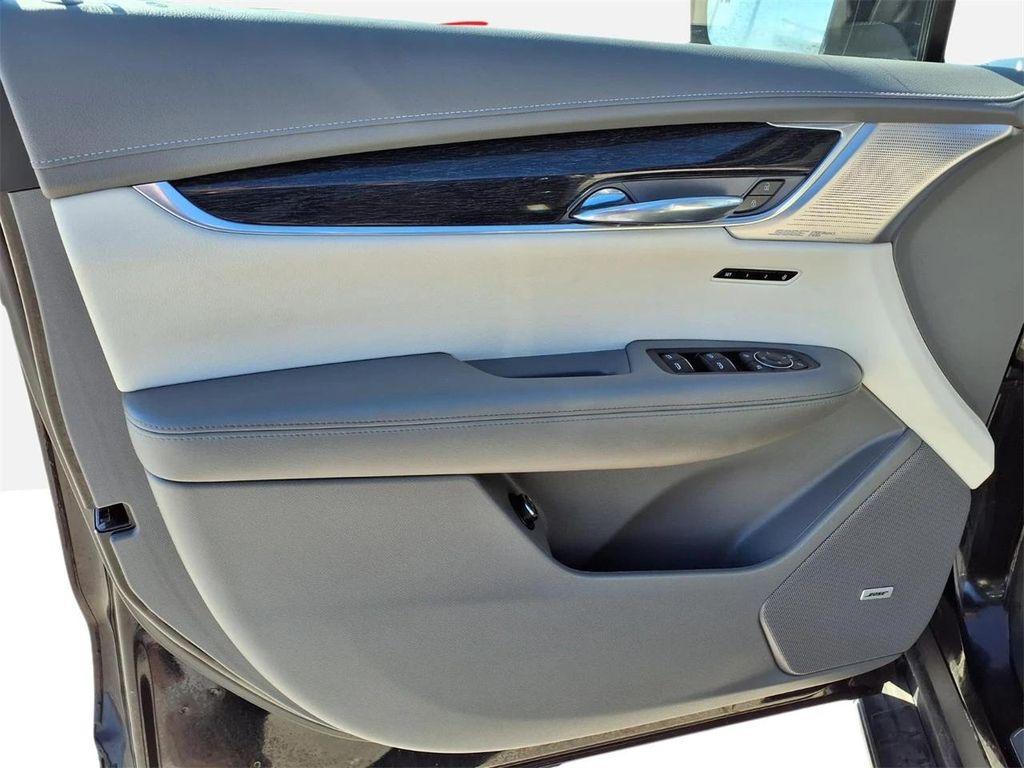 used 2020 Cadillac XT6 car, priced at $26,900