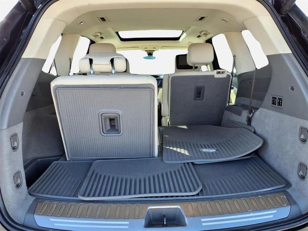 used 2020 Cadillac XT6 car, priced at $26,900