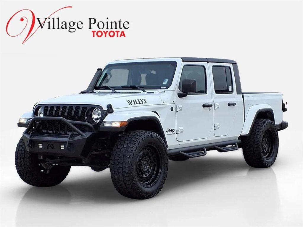 used 2022 Jeep Gladiator car, priced at $28,300