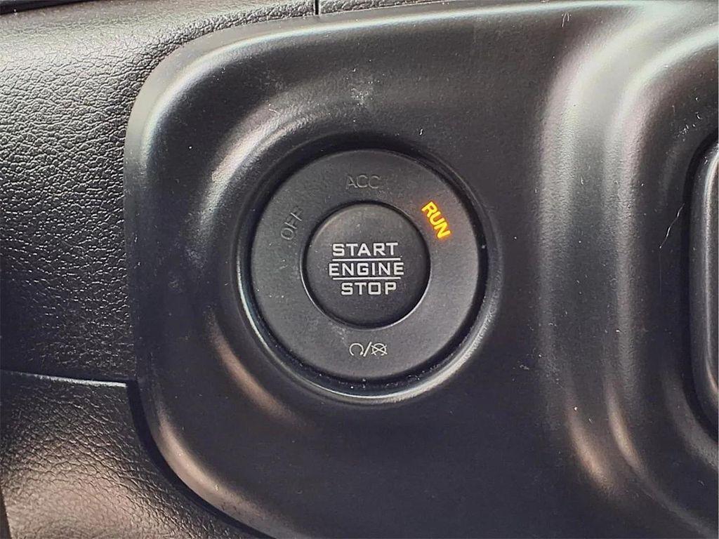 used 2022 Jeep Gladiator car, priced at $27,900