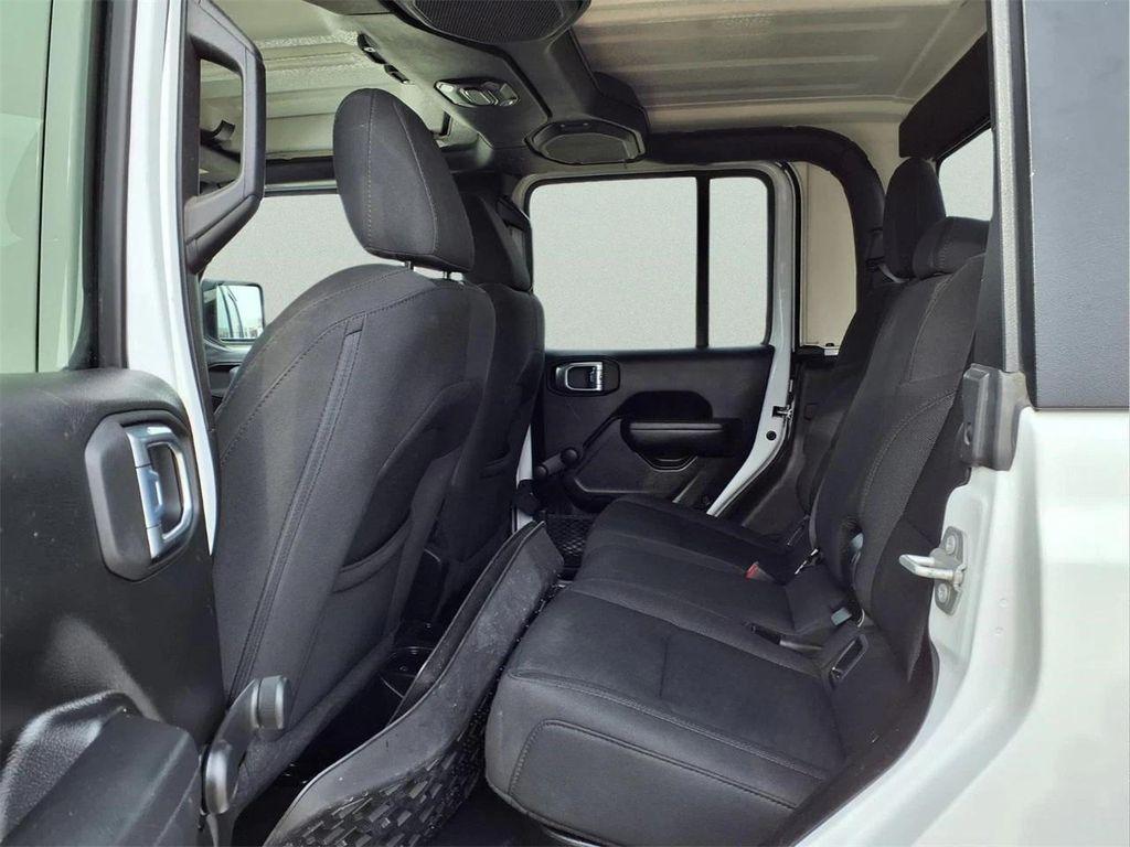 used 2022 Jeep Gladiator car, priced at $27,900