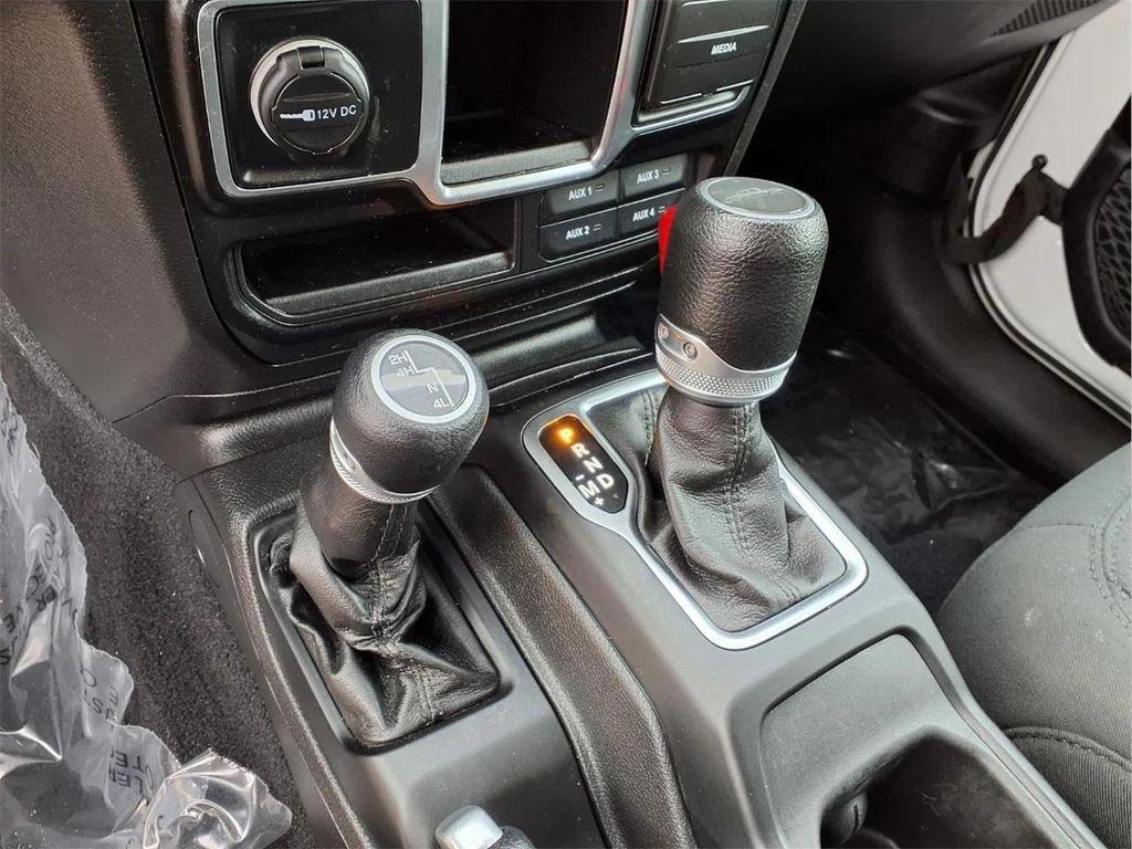 used 2022 Jeep Gladiator car, priced at $27,900