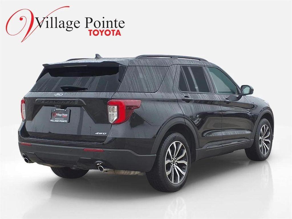 used 2023 Ford Explorer car, priced at $29,900
