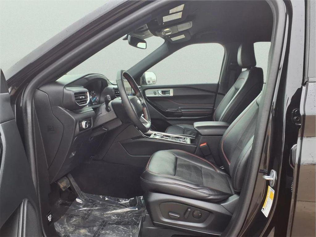 used 2023 Ford Explorer car, priced at $29,900
