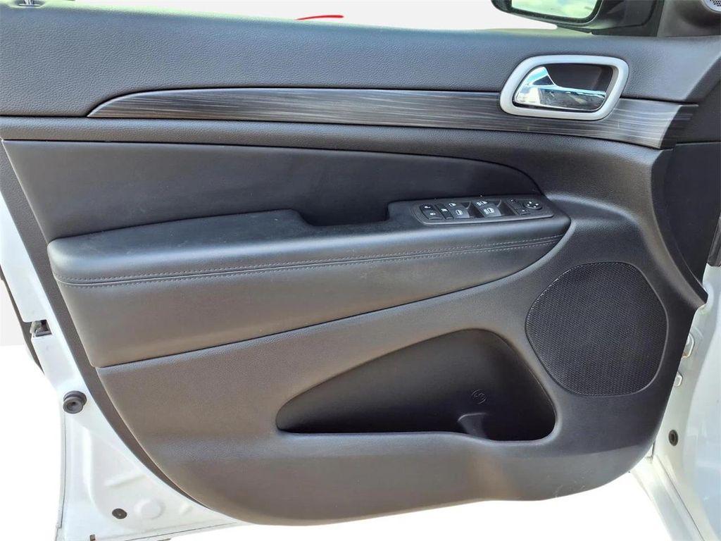 used 2022 Jeep Grand Cherokee car, priced at $26,900