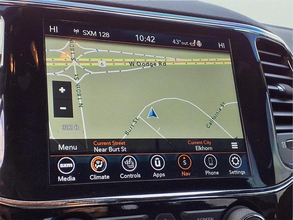 used 2022 Jeep Grand Cherokee car, priced at $26,900