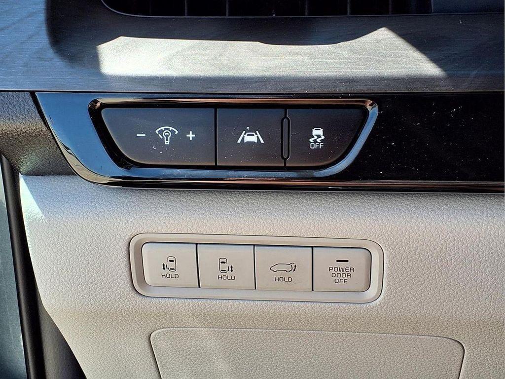 used 2024 Kia Carnival car, priced at $31,900