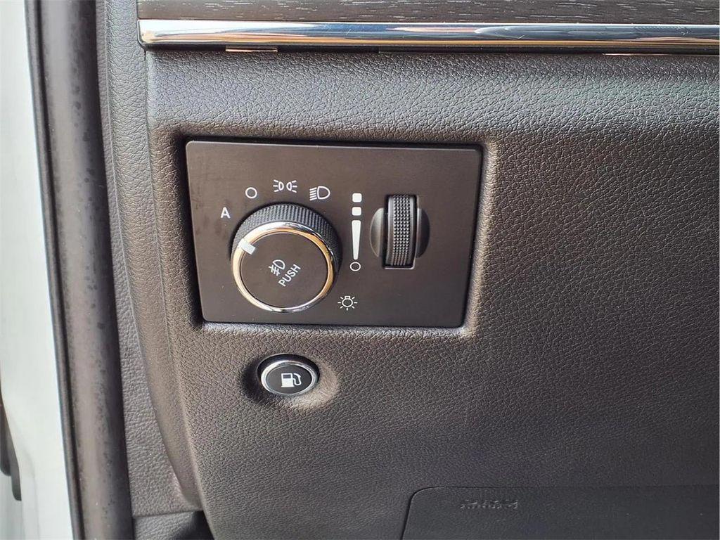 used 2018 Jeep Grand Cherokee car, priced at $15,900