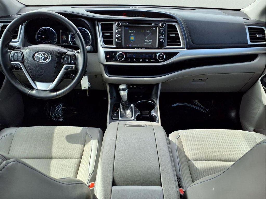 used 2019 Toyota Highlander car, priced at $24,900