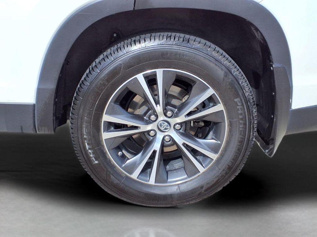 used 2019 Toyota Highlander car, priced at $24,900