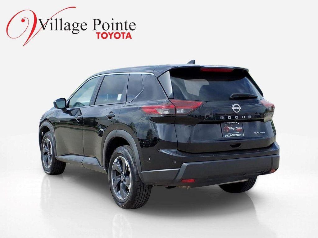 used 2024 Nissan Rogue car, priced at $21,900