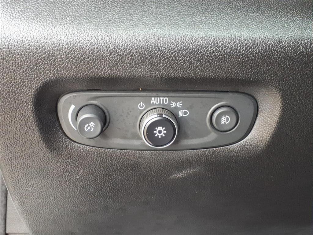 used 2019 Chevrolet Traverse car, priced at $21,500