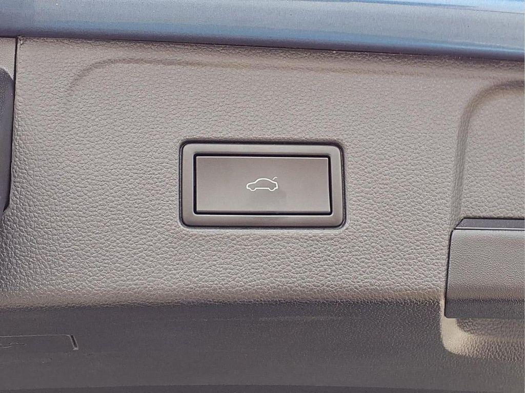 used 2019 Volkswagen Atlas car, priced at $22,200