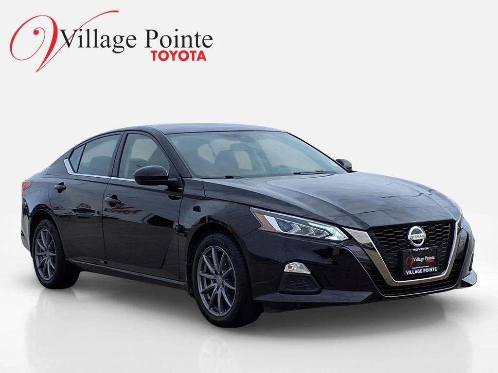 used 2022 Nissan Altima car, priced at $21,400