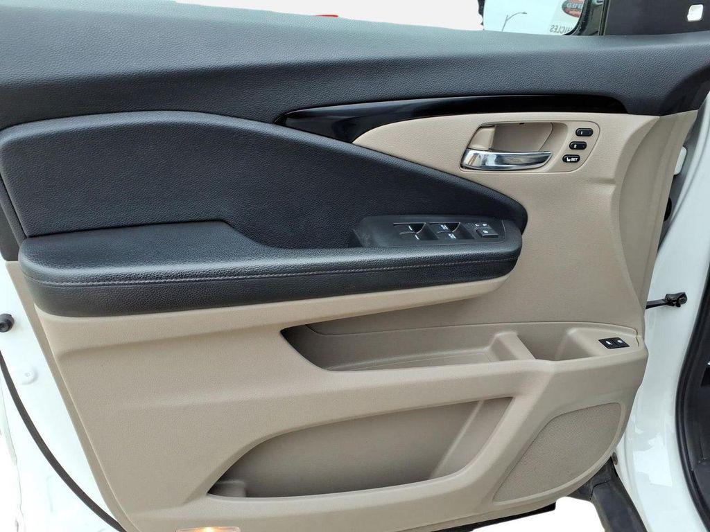 used 2020 Honda Pilot car, priced at $19,900