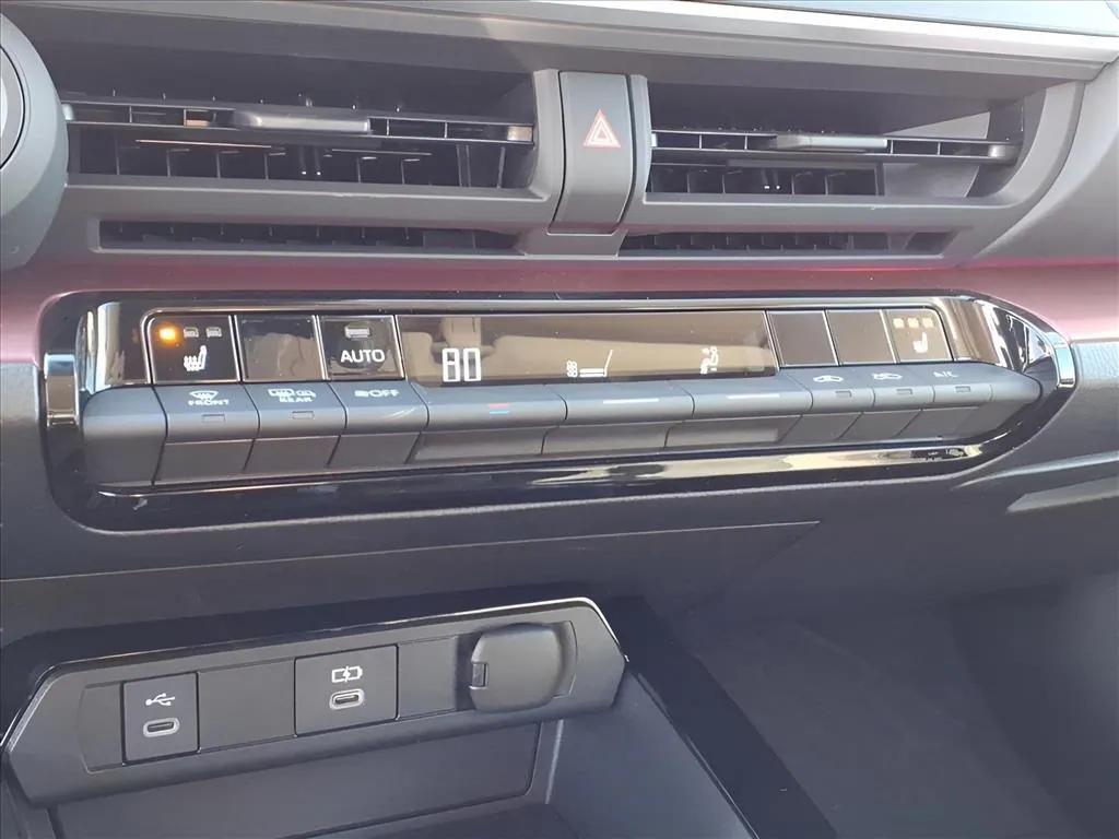 new 2026 Toyota Prius Plug-In Hybrid car, priced at $38,739