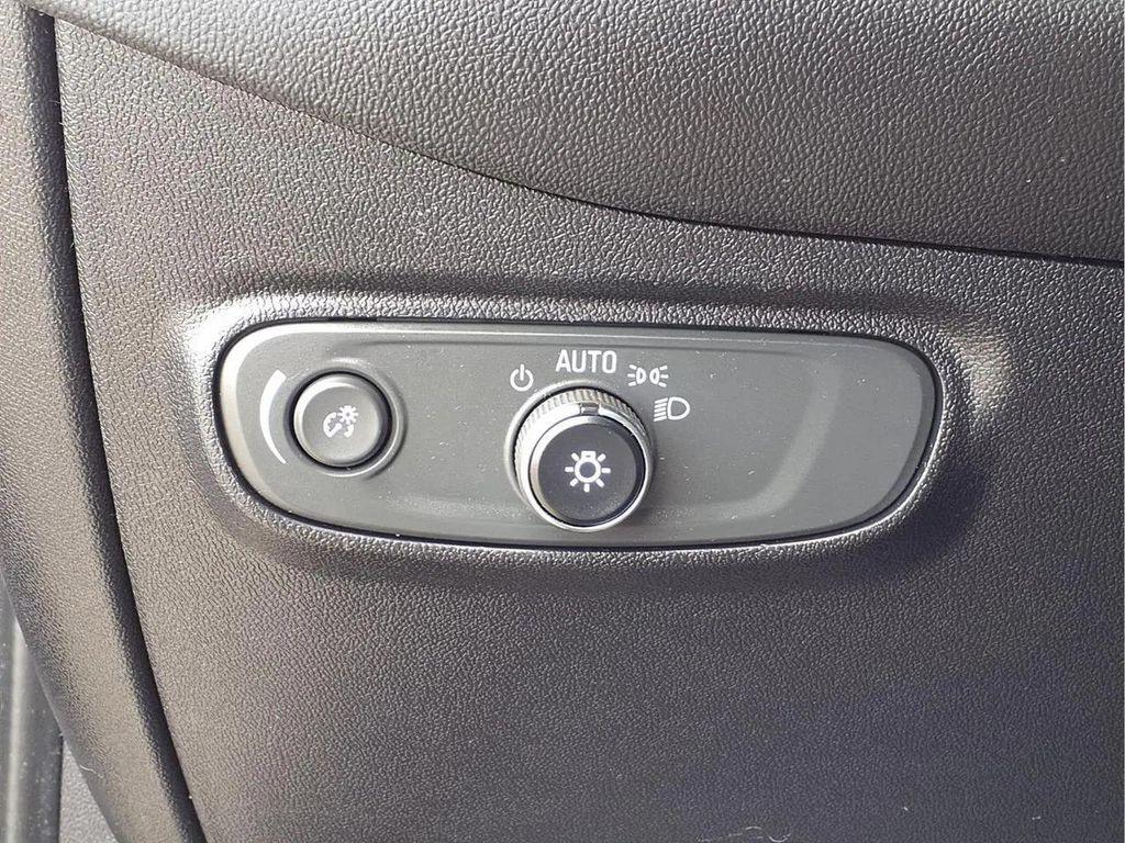 used 2018 Chevrolet Equinox car, priced at $15,400