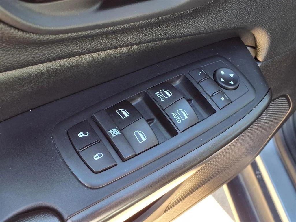 used 2020 Jeep Cherokee car, priced at $16,500