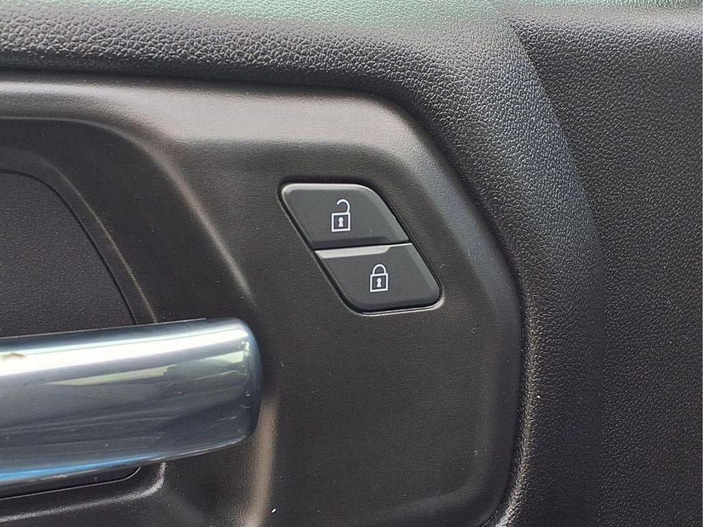 used 2024 Chevrolet Silverado 1500 car, priced at $34,900