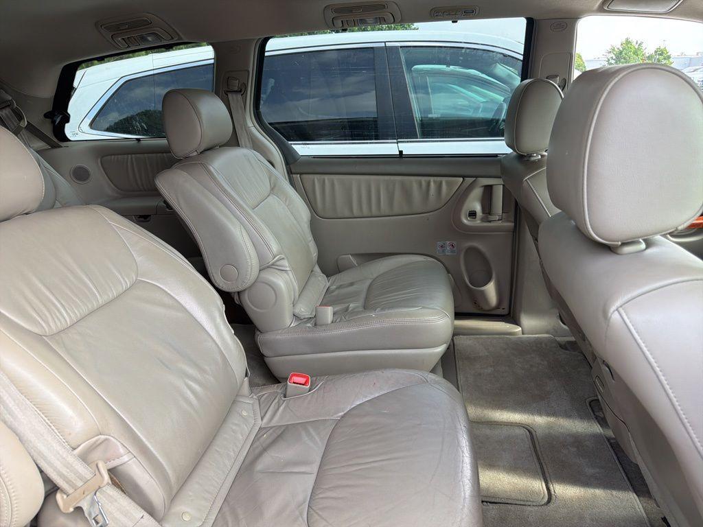 used 2006 Toyota Sienna car, priced at $7,994