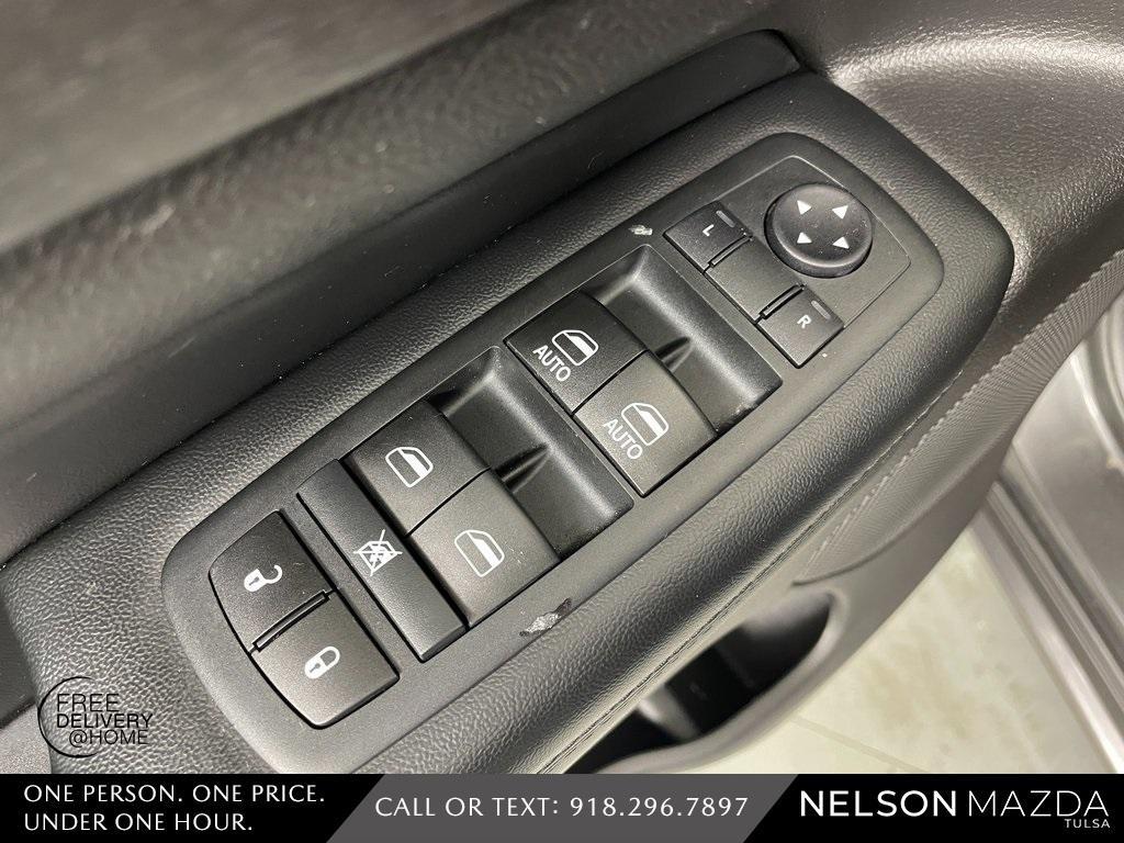 used 2017 Jeep Grand Cherokee car, priced at $15,994