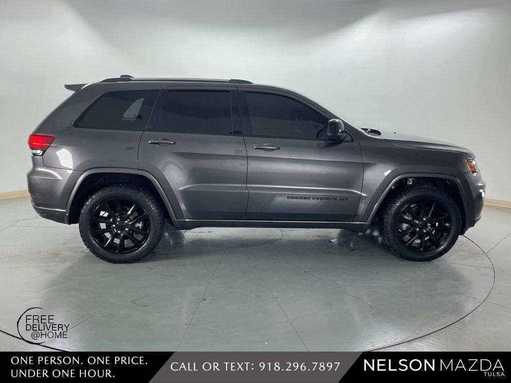 used 2017 Jeep Grand Cherokee car, priced at $15,994