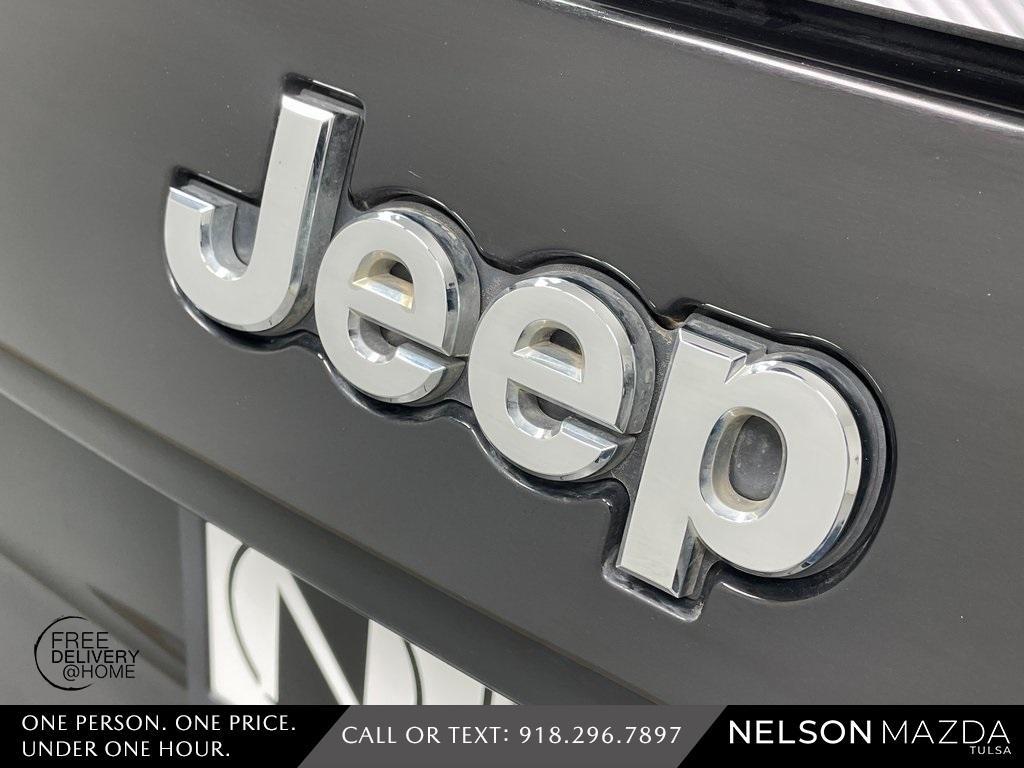 used 2021 Jeep Cherokee car, priced at $15,209