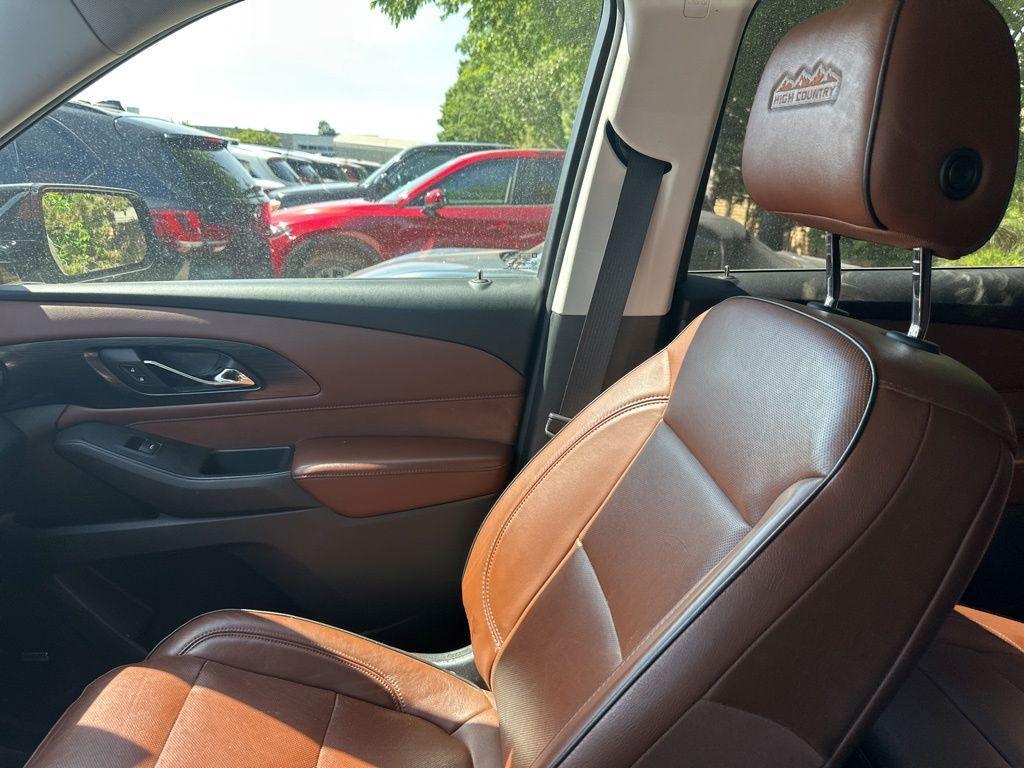used 2018 Chevrolet Traverse car, priced at $17,879