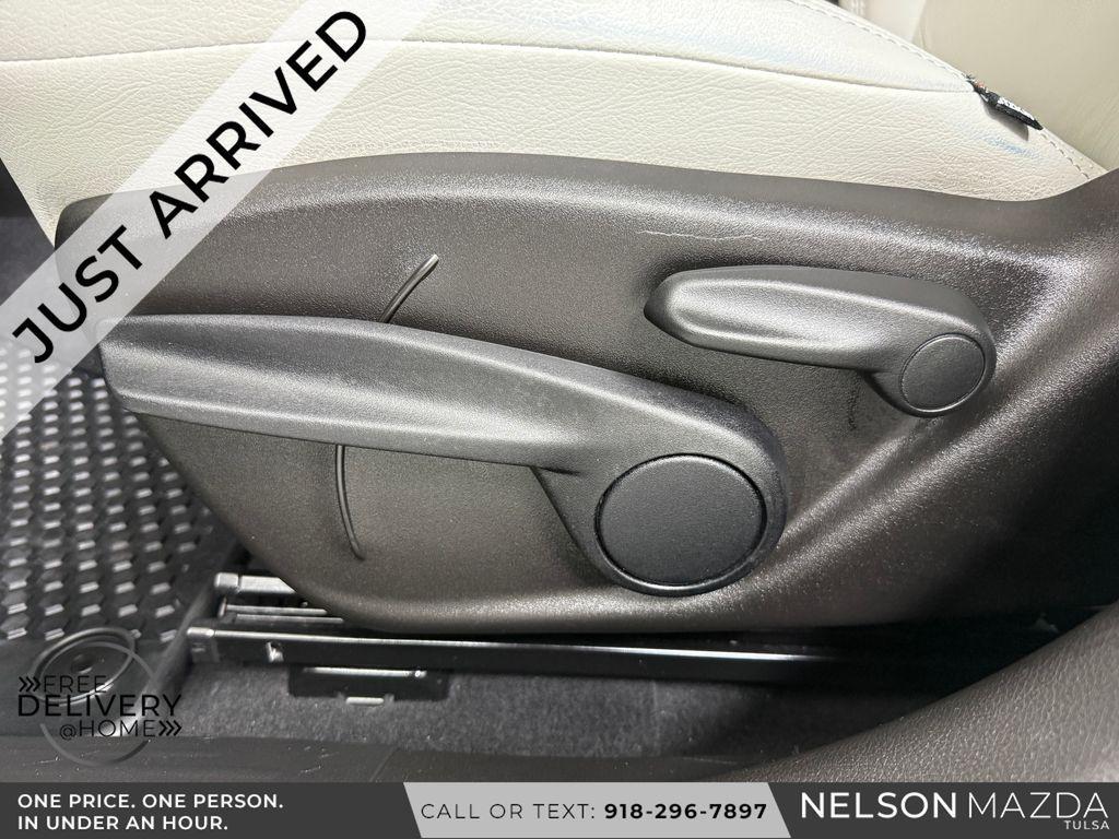 used 2023 Jeep Renegade car, priced at $21,367