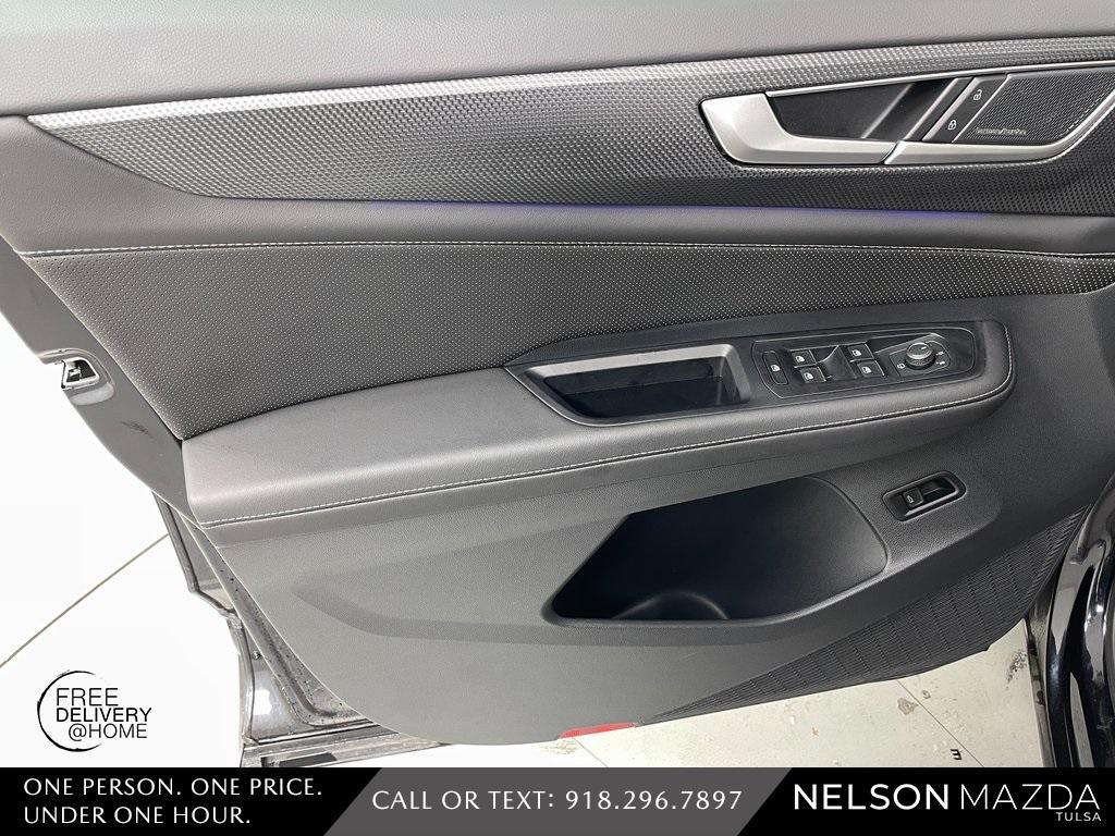 used 2025 Volkswagen Atlas Cross Sport car, priced at $43,992