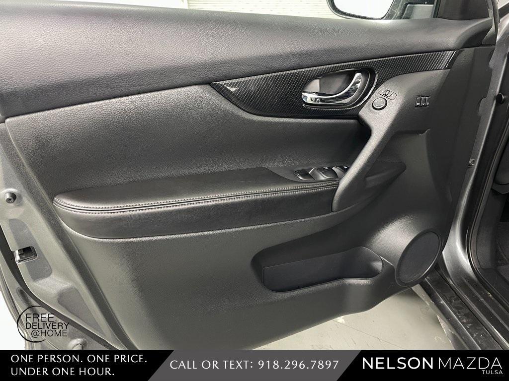 used 2019 Nissan Rogue car, priced at $14,031
