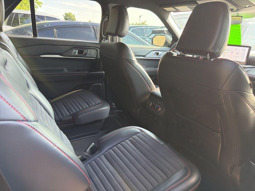 used 2025 Ford Explorer car, priced at $37,521