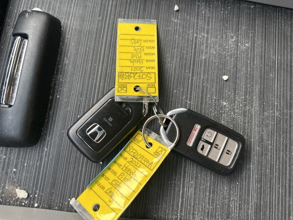 used 2021 Honda Pilot car, priced at $29,995