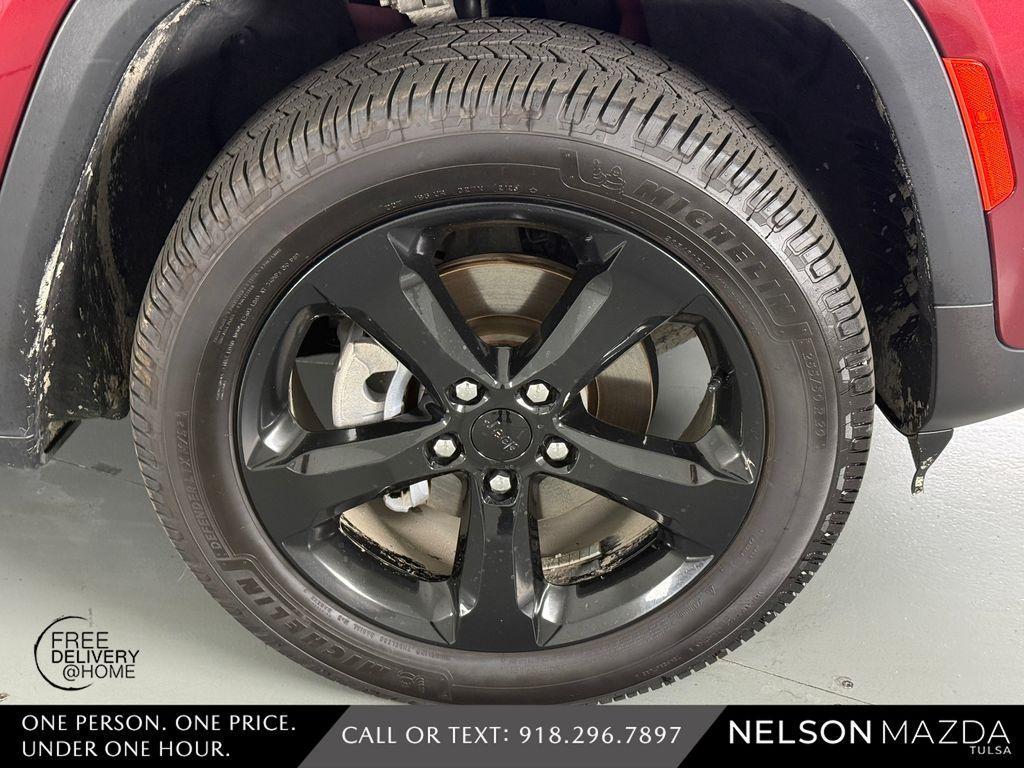used 2023 Jeep Grand Cherokee car, priced at $30,991