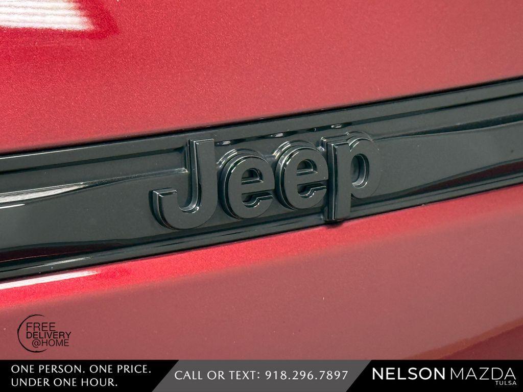 used 2023 Jeep Grand Cherokee car, priced at $30,991