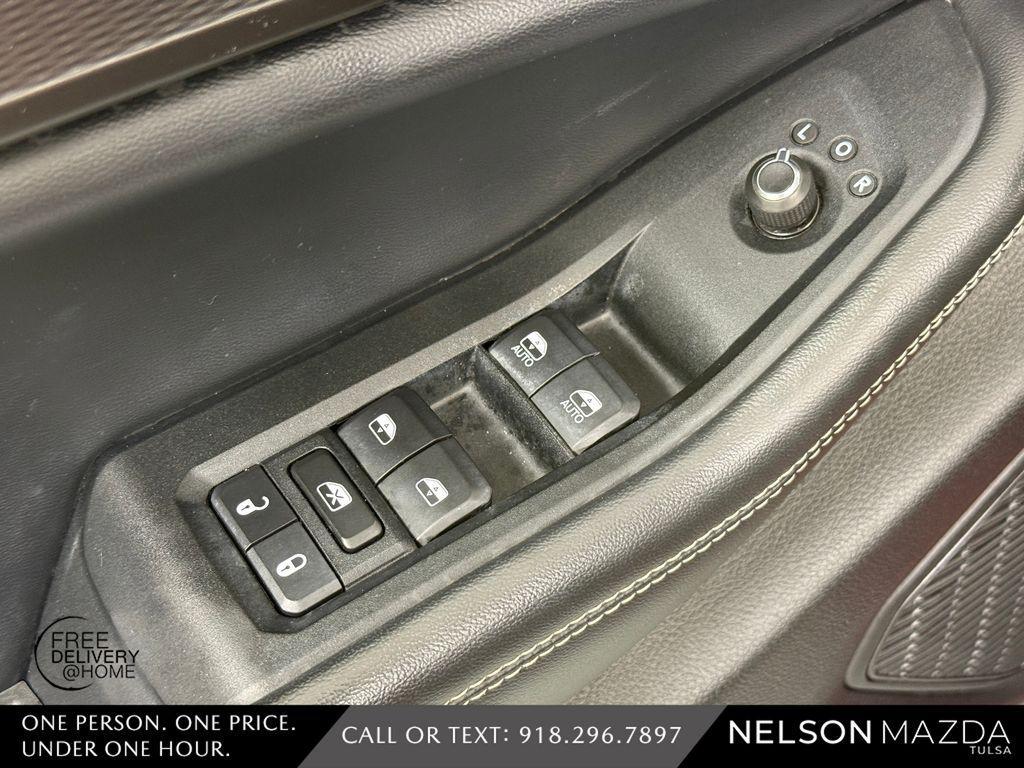 used 2023 Jeep Grand Cherokee car, priced at $30,991