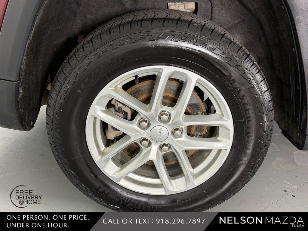 used 2023 Jeep Grand Cherokee L car, priced at $25,426