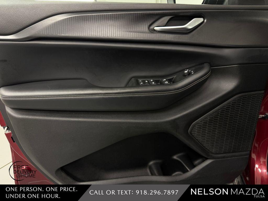 used 2023 Jeep Grand Cherokee L car, priced at $25,426