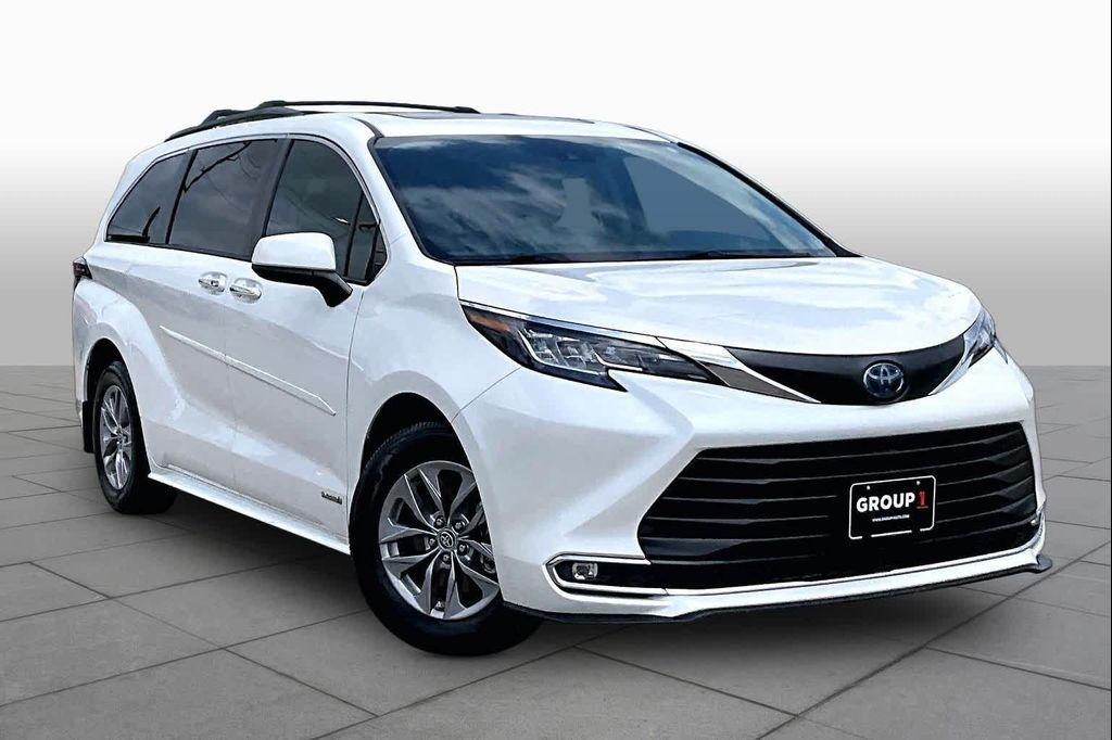 used 2021 Toyota Sienna car, priced at $37,500