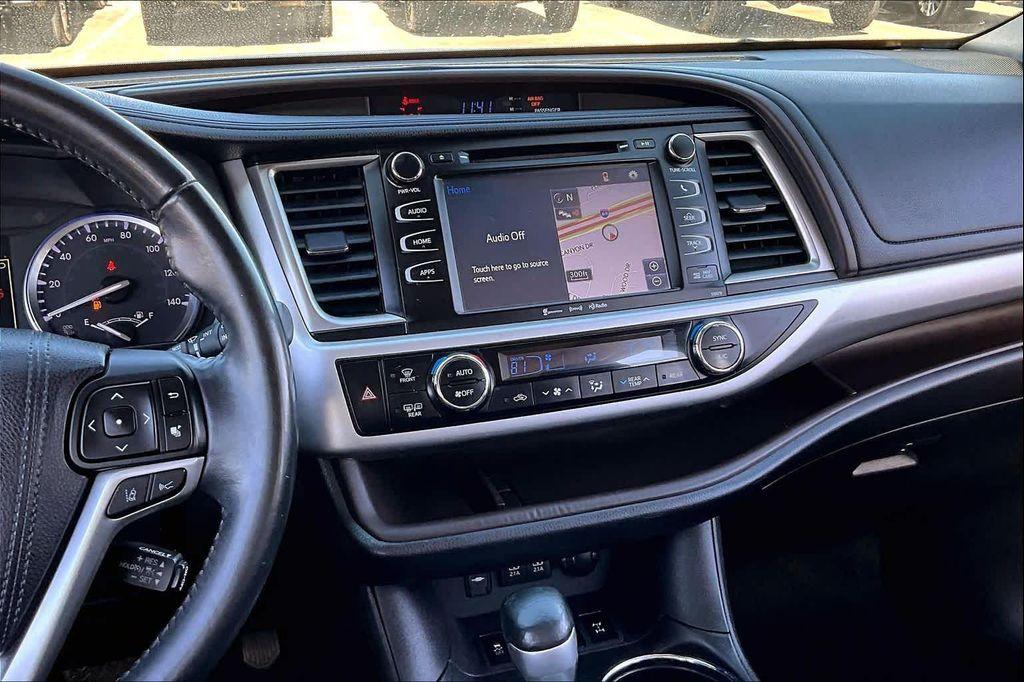 used 2018 Toyota Highlander car, priced at $15,550