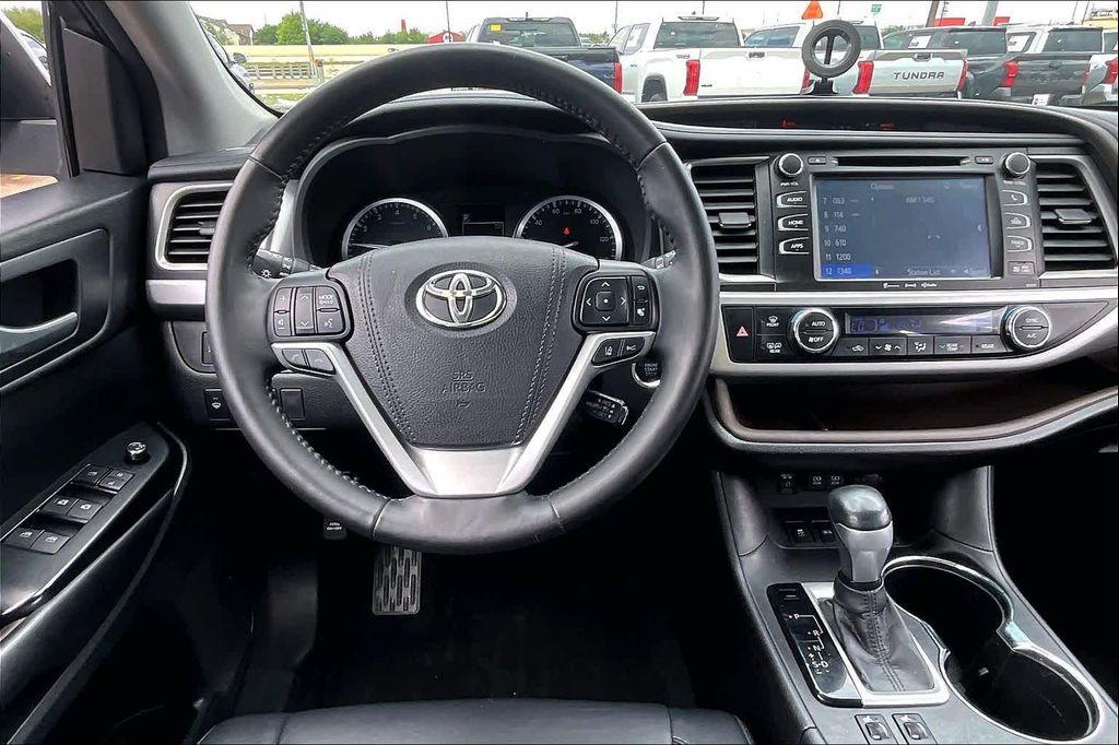used 2018 Toyota Highlander car, priced at $21,450