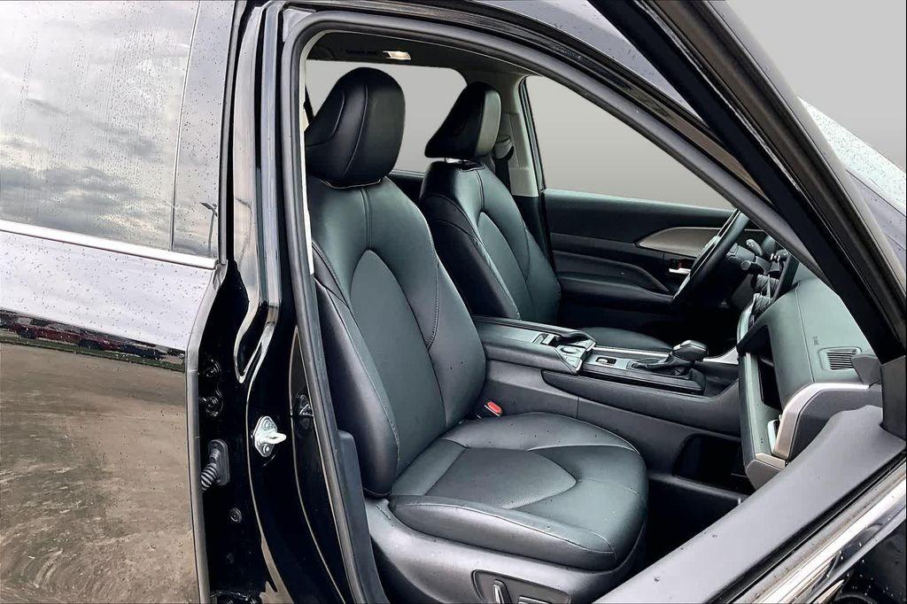 used 2024 Toyota Grand Highlander car, priced at $40,025