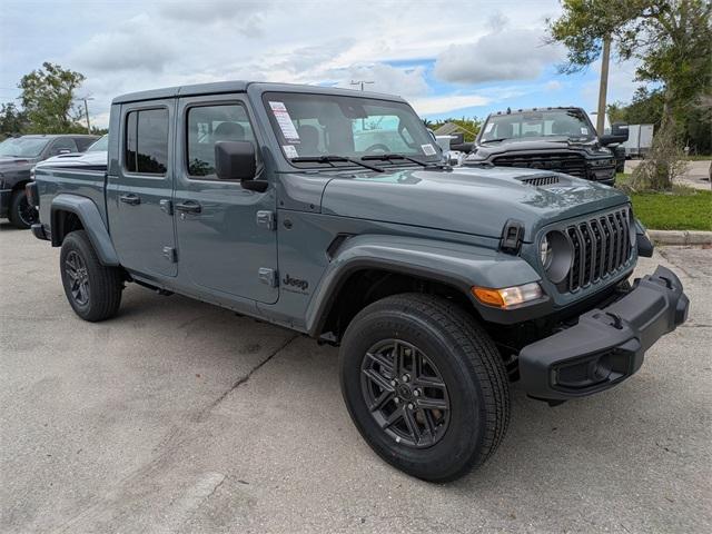 new 2025 Jeep Gladiator car, priced at $42,435