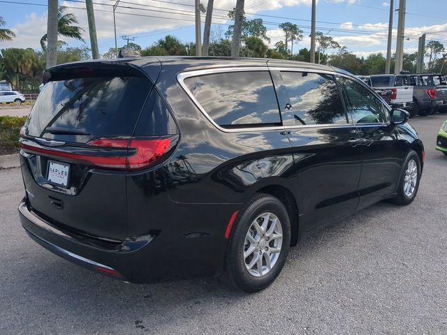 used 2025 Chrysler Pacifica car, priced at $30,794