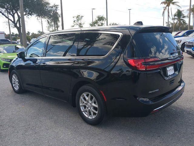 used 2025 Chrysler Pacifica car, priced at $30,794
