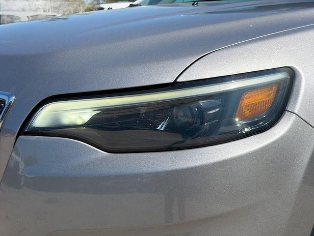 used 2020 Jeep Cherokee car, priced at $13,494