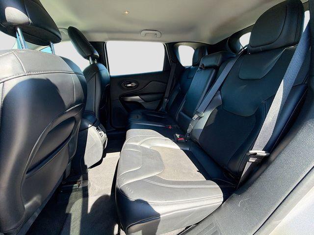 used 2020 Jeep Cherokee car, priced at $13,494