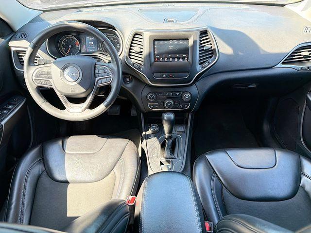 used 2020 Jeep Cherokee car, priced at $13,494