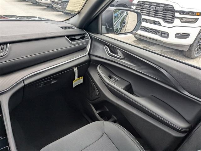 new 2025 Jeep Grand Cherokee L car, priced at $32,965